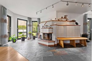 Kamin im Wohnzimmer - Patrick Pfeiffer Immobilien Straelen