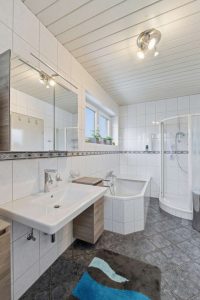 Bad OG - Patrick Pfeiffer Immobilien Straelen