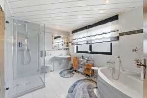 Bad - Patrick Pfeiffer Immobilien