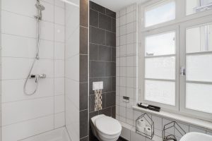 Bad 2 - Patrick Pfeiffer Immobilien