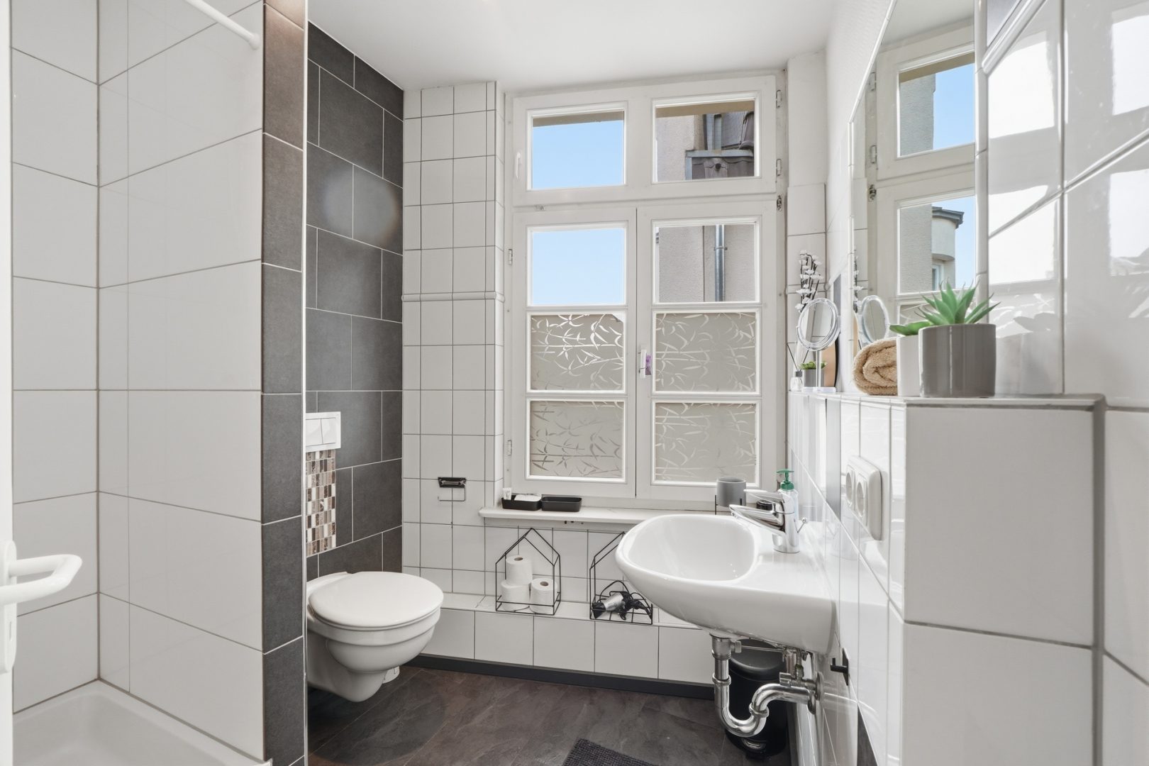Bad 2 - Patrick Pfeiffer Immobilien