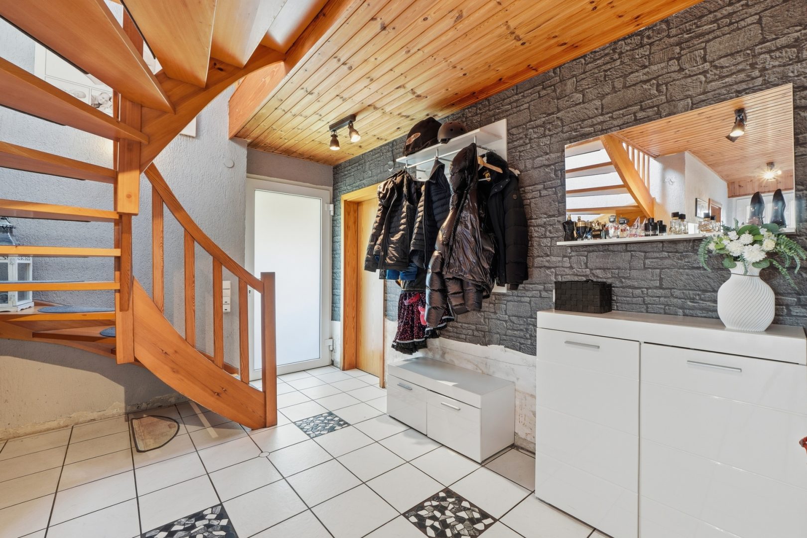 Flur - Patrick Pfeiffer Immobilien