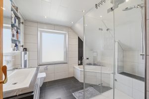 Bad - Patrick Pfeiffer Immobilien